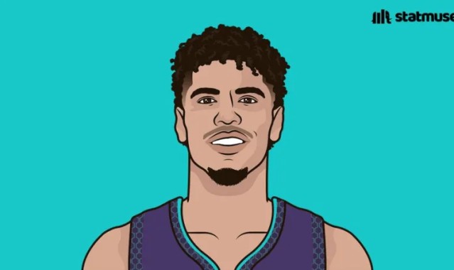 APP注册送彩金活动-三球本赛季场均20.4分7.8助1.2断，队内得分、助攻和抢断王